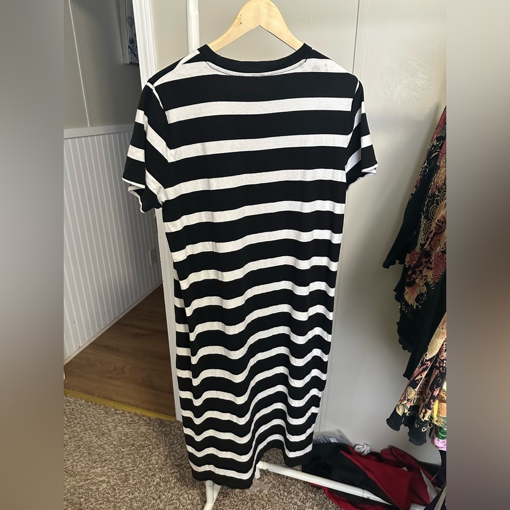 Time and Tru Women’s Black and White Striped Midi ShortSleeve Dress Sz XL 16-18 - Picture 7 of 7